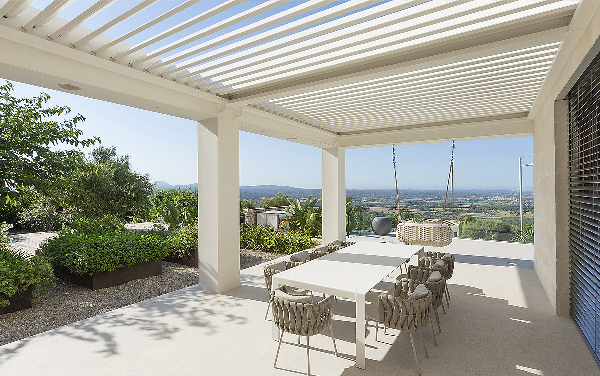 Pergolas bioclimatiques à Champmotteux (91) - La Fermeture Parisienne project-slider-image