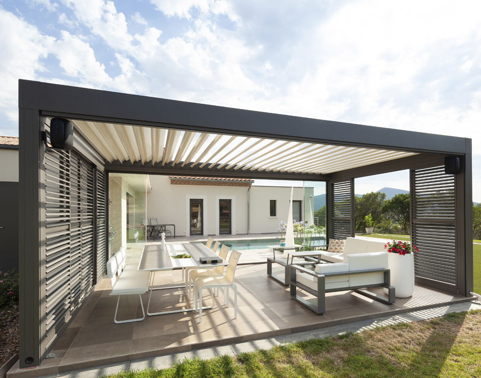 Pergolas Camargue à Guibeville (91) - La Fermeture Parisienne project-slider-image