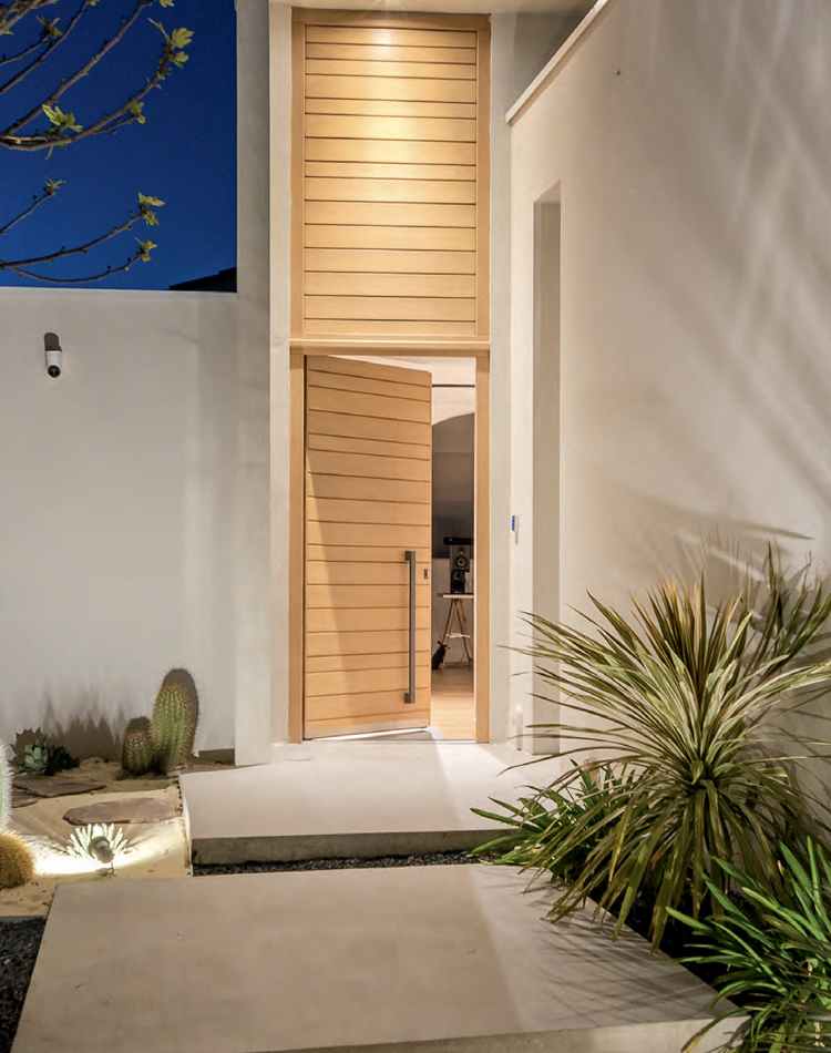 PORTE d'entrée bois Bel'm à Compiègne - La Fermeture Parisienne project-slider-image