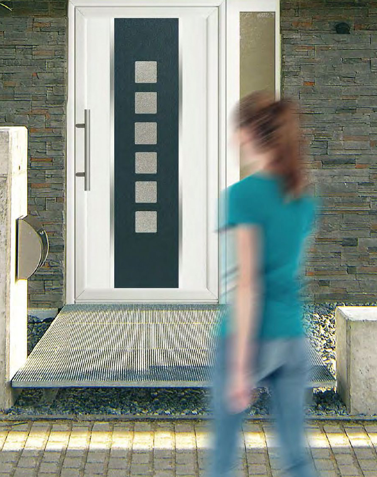 PORTE d'entrée PVC Bremaud à Eaubonne - La Fermeture Parisienne project-slider-image