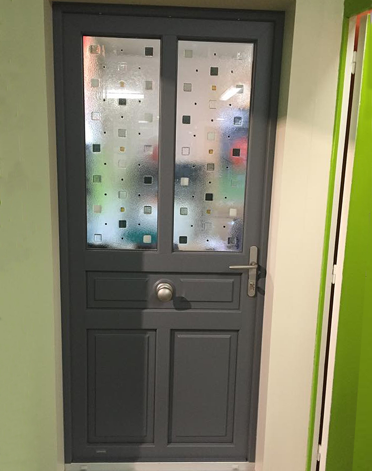 PORTE d'entrée PVC Janneau à Savigny-sur-Orge (91) - La Fermeture Parisienne project-slider-image