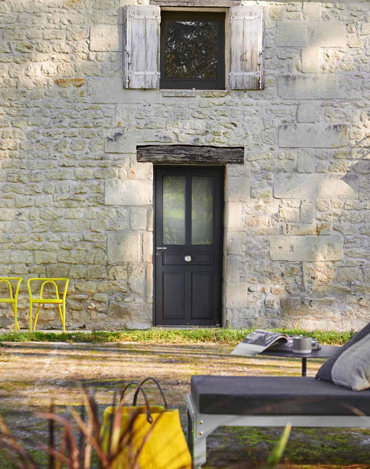 PORTE d'entrée PVC Zilten à Savigny-sur-Orge (91) - La Fermeture Parisienne project-slider-image