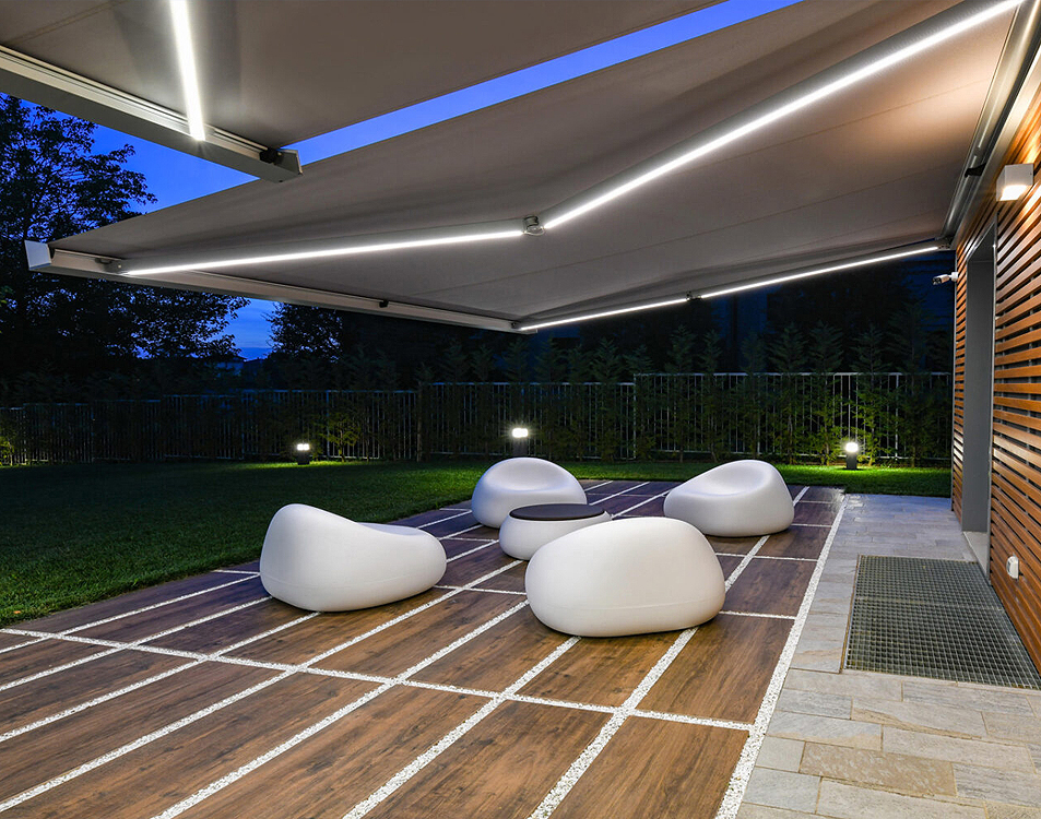 Stores banne grande longueur à Gometz-le-Châtel (91) - La Fermeture Parisienne project-slider-image