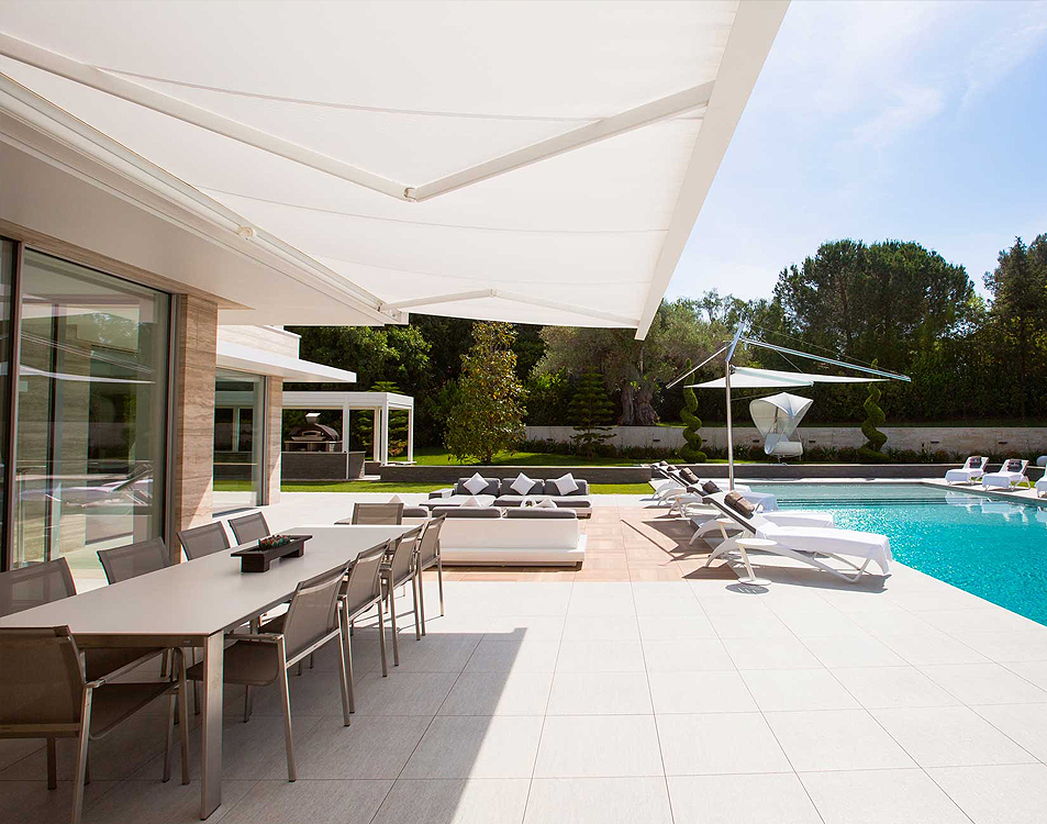 Stores banne de terrasse LEDS Champlan (91) - La Fermeture Parisienne project-slider-image