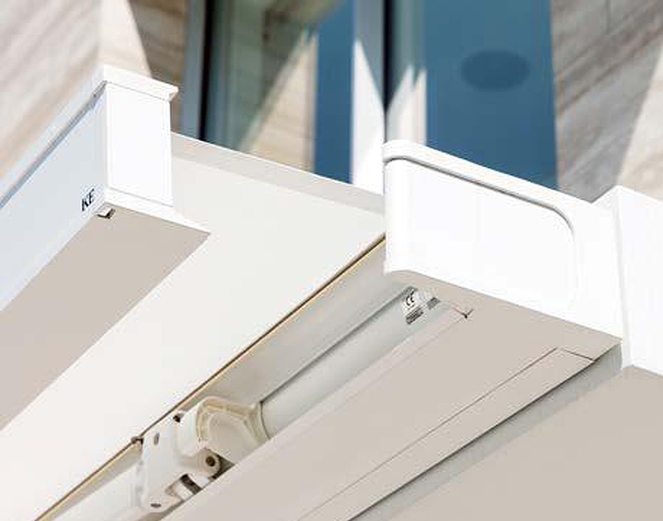 Stores banne de balcon à Étréchy (91) - La Fermeture Parisienne project-slider-image