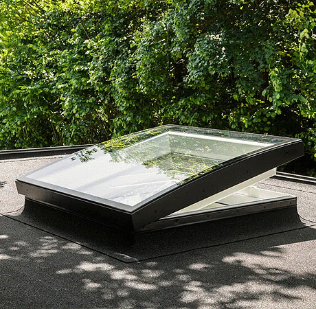 Fenêtres de toiture avec protection courbe de VELUX à Bures-sur-Yvette 91 img